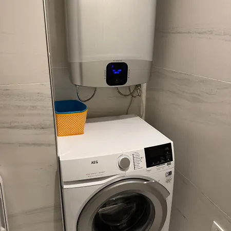Premium 2 * Tirana
