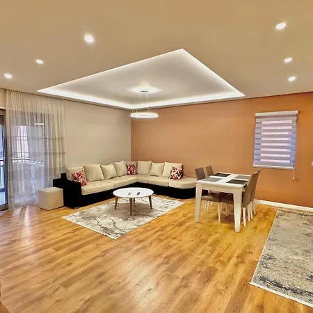 Premium 2 * Tirana